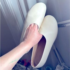 Lauren Manoogian mono shoes leather off white